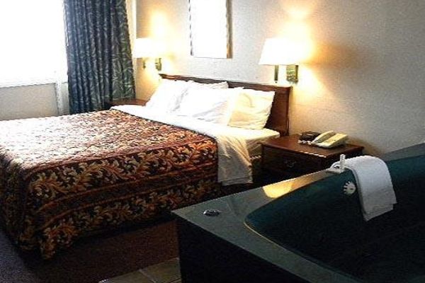 MAGNUSON HOTEL LANSING (Lansing)